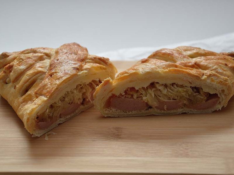 Zuurkoolstrudel met rookworst