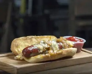Hotdogs met braadworst