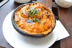 Ovenschotel met vis en aardappelpuree