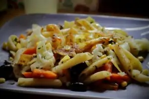 Penne met bloemkool en worst