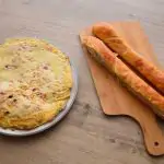 Komkommerspaghetti met appel en aardappelsalade