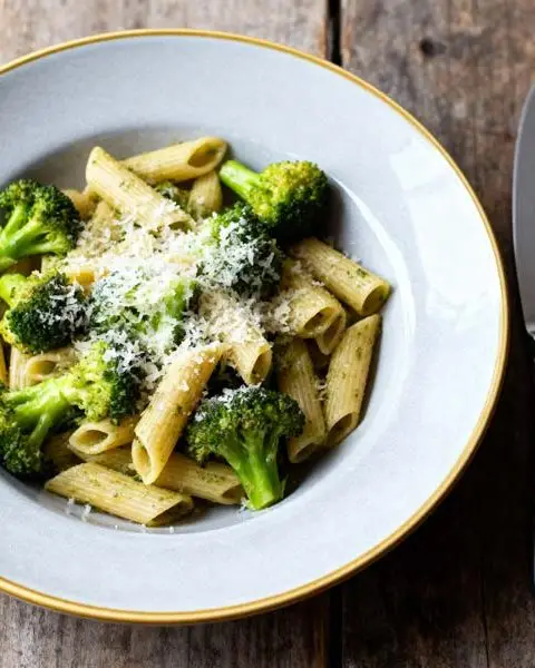 Pasta met broccoli en kaas