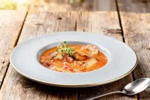 Tomaten-visoep met rijst