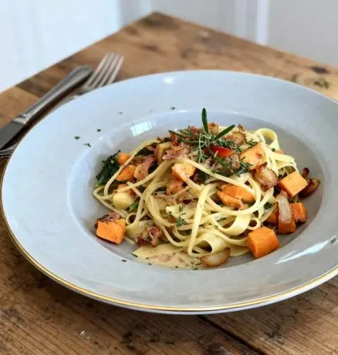 Tagliatella met tijm en zoete aardappel