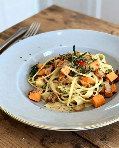 Tagliatella met tijm en zoete aardappel