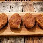 Gehaktballen met kerrie en ui