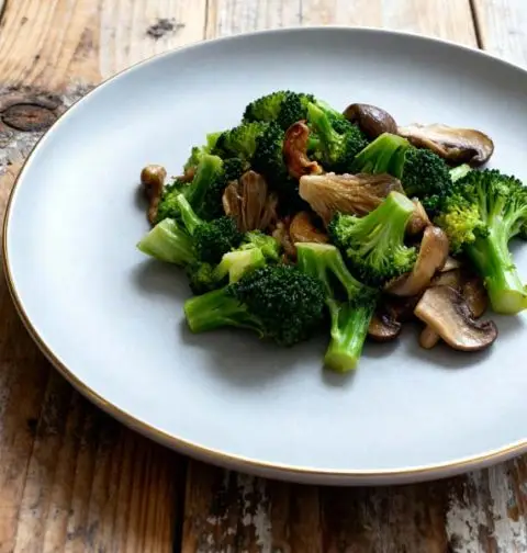 Geroerbakte broccoli en oesterzwammen