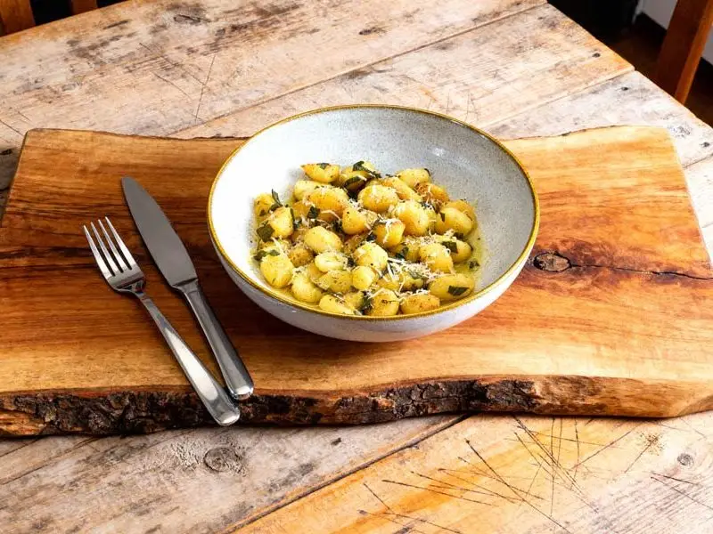 Gnocchi met boter, salie en kaas