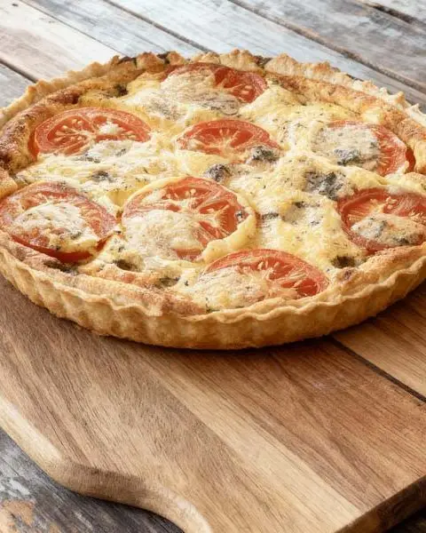 Kaasquiche met tomaat