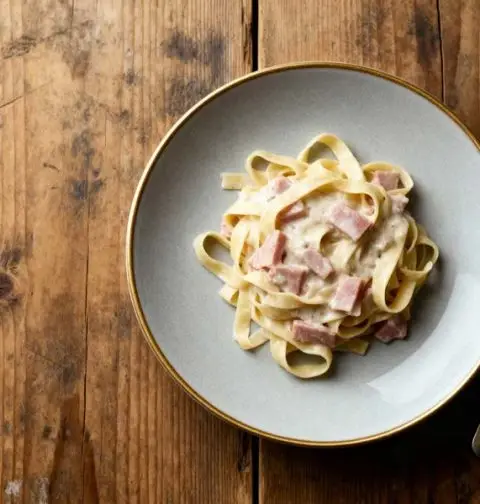 Tagliatelle met ham-roomsaus