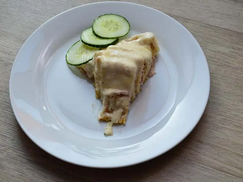 Toast cirkel met ham en kaas